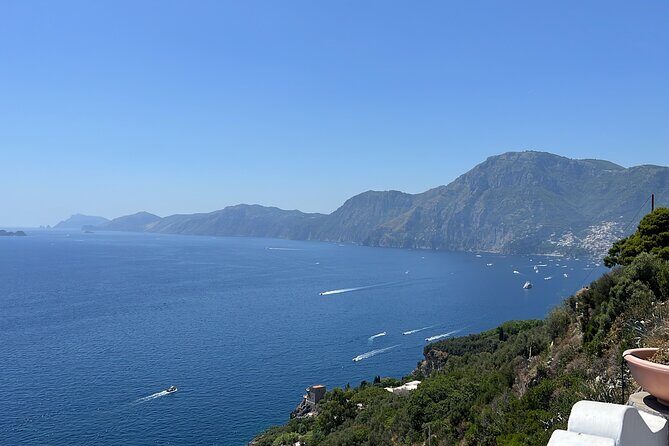 Private Amalfi Coast Tour with a Local Driver - The ride back: classic Italian music and a dramatic road