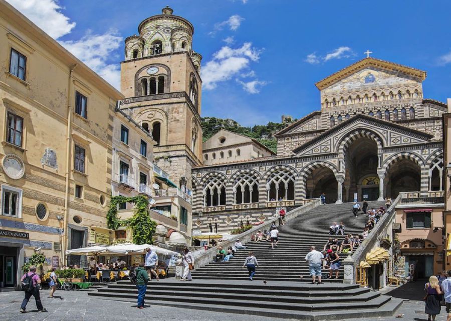 Private Amalfi Coast Vespa Tour with Audio-guide and Driver - Who this Vespa tour suits best