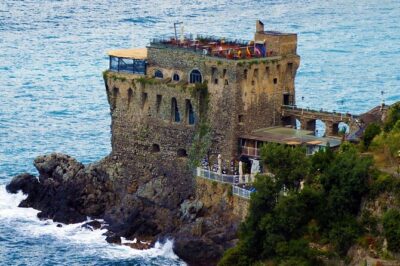 Private Amalfi Transfer from Napoli with English Speaking Driver - English-speaking driver: more than comfort