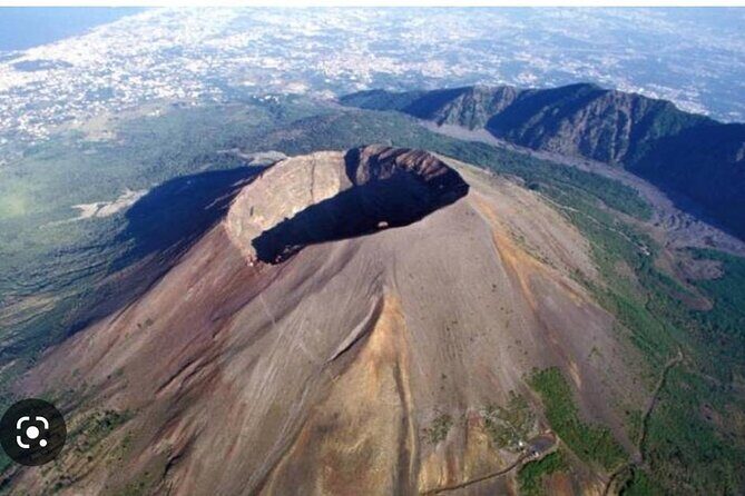 Private and Guided day in Pompeii and Vesuvius from Naples - Pompeii for two hours: what you can realistically see