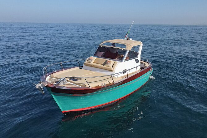 Private Boat Day on Capri from Sorrento - A private 7-hour Capri day that actually feels like a day
