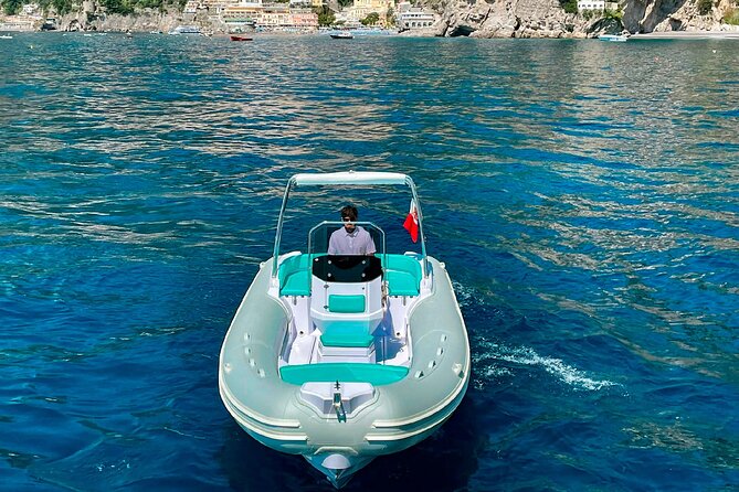 Private Boat Tour: 90 minutes in Amalfi Coast with snacks and drinks - Fiordo di Furore: film-and-ad film-ad ready views