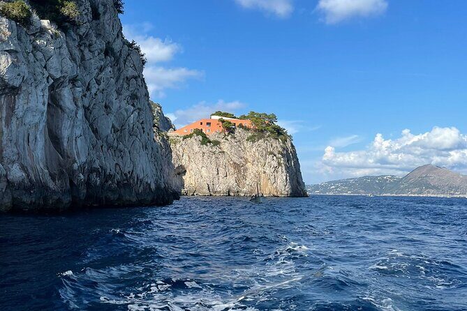 Private boat tour along the coast of Capri : 2 hours of beauty - Stop 5: Villa Malaparte on Its Rocky Promontory
