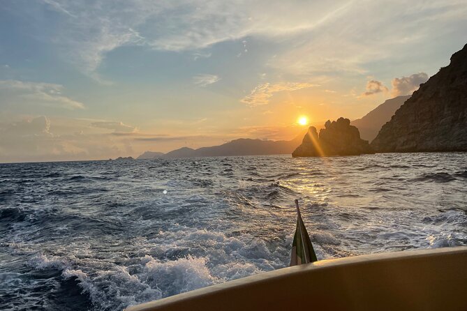 Private Boat Tour at Sunset on the Amalfi Coast - What’s included on board (and what it changes for you)