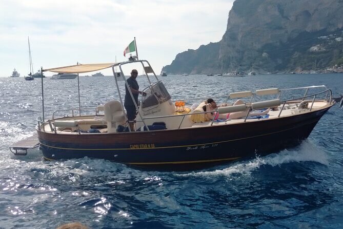 Private boat tour Capri Full day - The boat: why the Gozzi size is a practical win