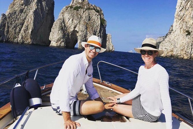 Private boat tour Capri & Positano - The Faraglioni stretch: short time, big visual payoff