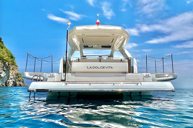 Private boat tour from Naples to Capri+Amalfi Coast JEANNEAU DB43 - Price and value for up to 8 people