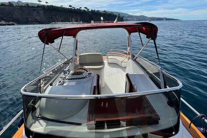 Private Boat Tour from Sorrento to Capri on a Classic Gozzo 7.50 - White Grotta and Natural Arch: quick stops that still feel special