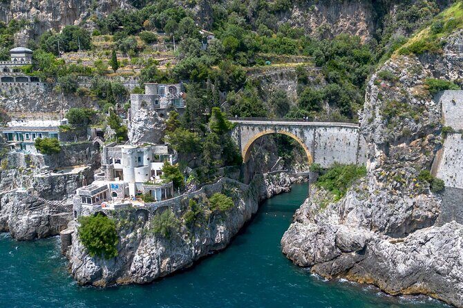 Private Boat Tour of Amalfi Coast with Drinks - Conca dei Marini: Santa Rosa vibes and optional seafood time