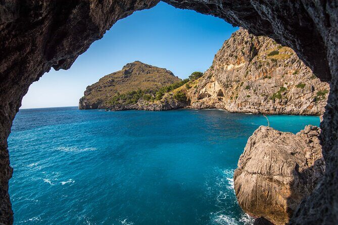 Private Boat Tour of Capri and the Blue Grotto in One Day - Capri on your own: how to spend your 3 hours well
