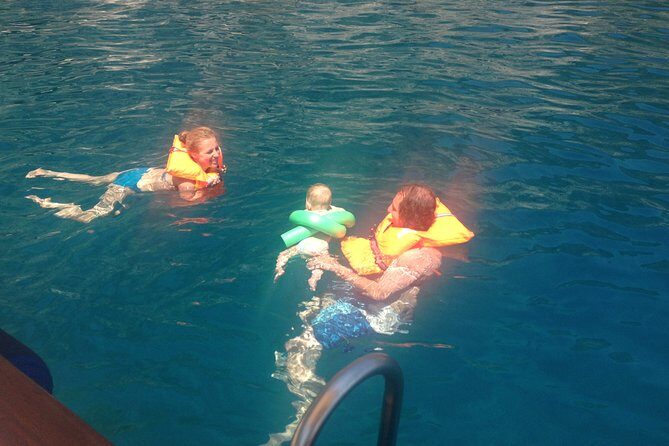 Private boat tour of Capri (relaxation tour three hours) - The appeal of a private 3-hour Capri boat cruise