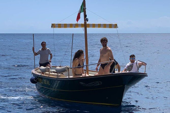 Private boat tour of Capri (relaxation tour three hours) - What’s included and what you should bring (or buy)