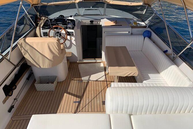 Private boat tour to Capri - Two hours on the Tyrrhenian Sea: cliffs, coves, fishing villages, and watchtowers