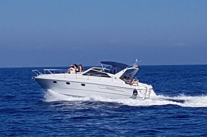 Private boat tour to Capri departing from Sorrento - Marina di Puolo: a small fishermen’s village break