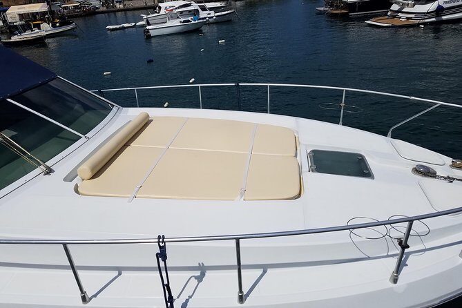 Private boat tour to Capri departing from Sorrento - Leaving the dock at 10:00 AM from Ristorante Ruccio
