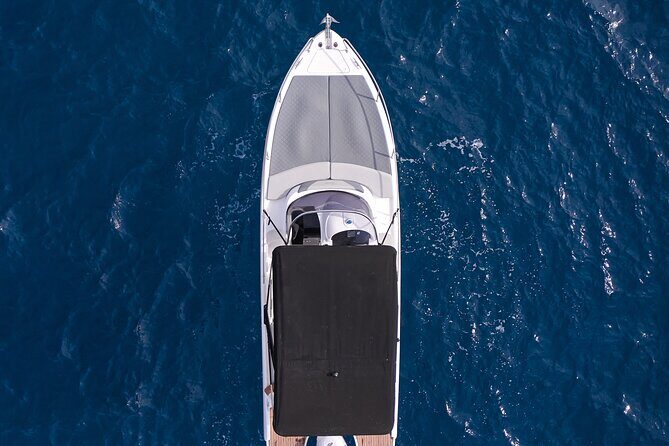 Private Boat Tour with Saver 7.50 WA - Private boat with Saver 7.50 WA: what makes it feel special