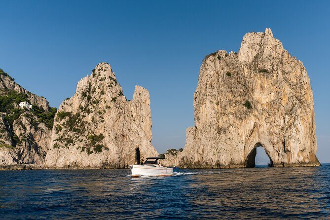Private Capri Boat Tour in a Luxury Gozzo Apreamare 35ft - Key points to know before you go