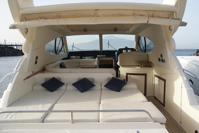 Private Cruise around Capri - yacht 50' - Why a private 50-foot yacht day around Capri feels like real value