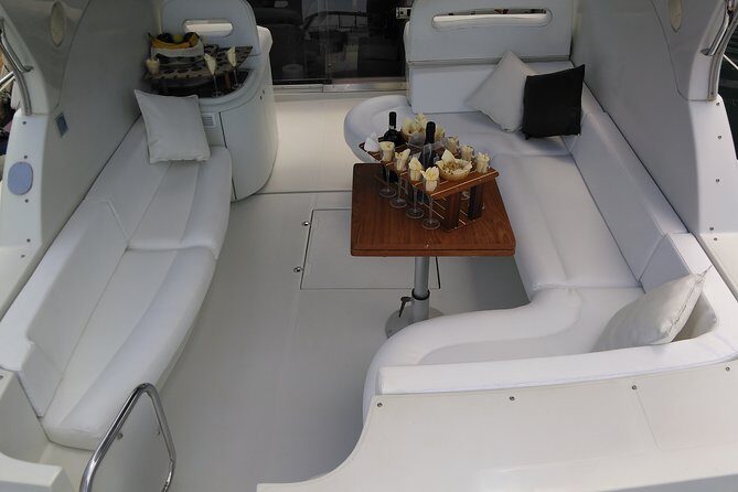 Private Cruise from Naples to Capri and Amalfi Coast - yacht 40' - Price and value: $3,341.95 per group up to 6