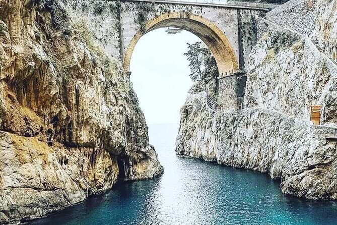 Private Day Boat Trip to Capri and Blue Grotto from Positano - Green Grotto and snorkeling: how to make the swim stop count