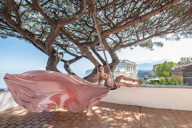 Private Flying Dress Photoshoot in Sorrento - Why a flying-dress photoshoot in Sorrento actually makes sense