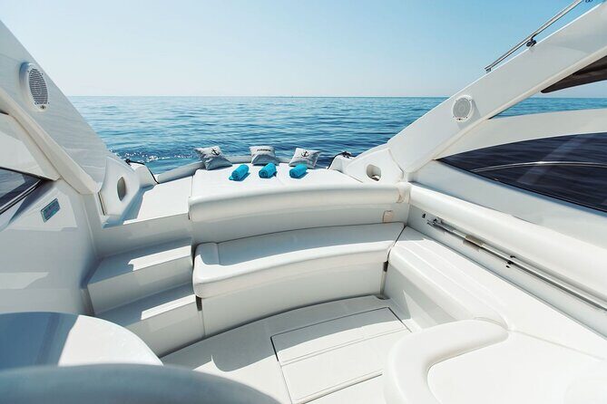 Private Full-Day Guided Boat Tour at the Amalfi Coast - Timing and getting there: 10:00 am start from Amalfi (and cruise-ship know-how)
