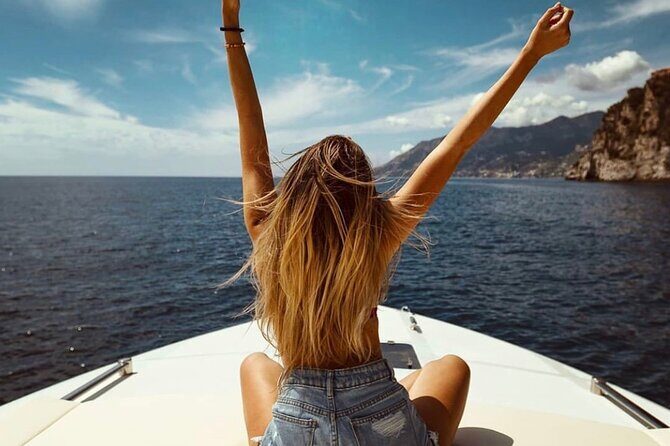 Private full day tour by boat on the Amalfi Coast - What a 9:00 am private boat day feels like (and what to bring)