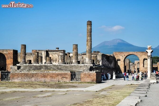 Private Full-Day Tour Sorrento, Positano, and Pompeii - Stop 1: Positano in About an Hour (And Why That Matters)