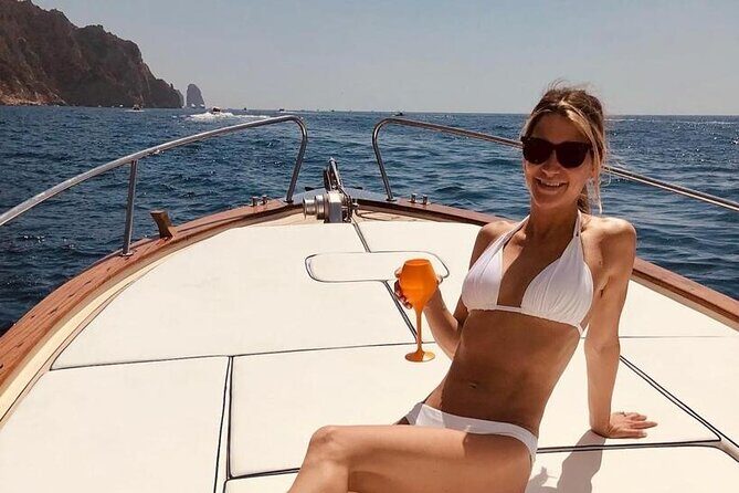 Private Guided Day Boat Trip to Capri - White Grotta and the coastline intro: first passes and why they matter