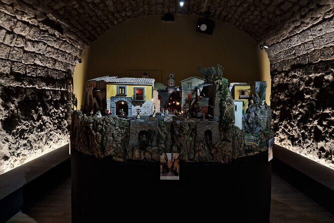 Private Guided Multimedia Exhibition on the History of Sorrento - What “private guided” really means in a short show