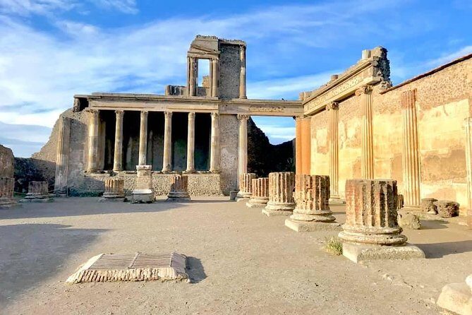 Private Guided Tour of Pompeii and Herculaneum - Your Guide Experience: Communication, Flexibility, and Real Explanations