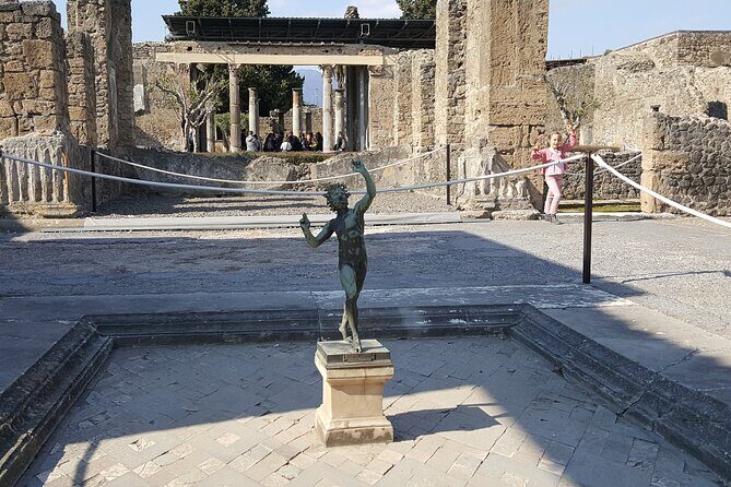Private half-day tour with expert guide in the archaeological site of Pompeii - Start at the Pompeii Archaeological Park: Getting Your Bearings Fast