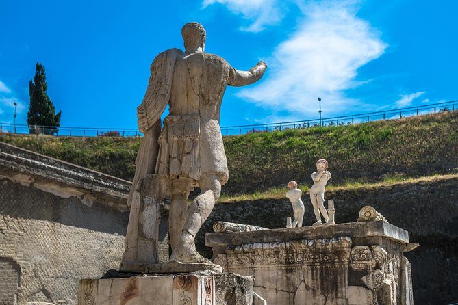 Private Herculaneum Tour – Top Experience with Local Guide - Beach and vaulted boat houses: the scene that makes the tragedy personal
