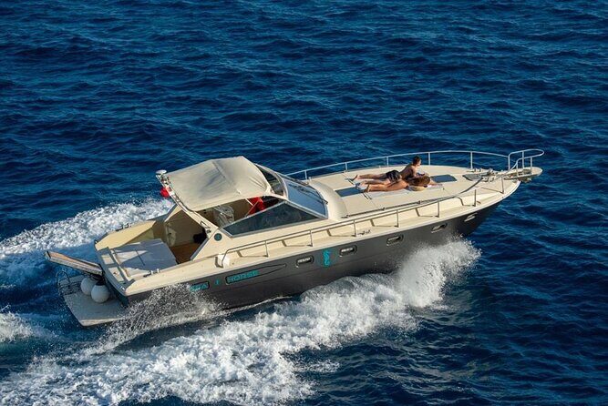 Private Luxury Capri-Amalfi tour with aperitif on board! - Stop 1: Conca dei Marini for the quieter Amalfi side
