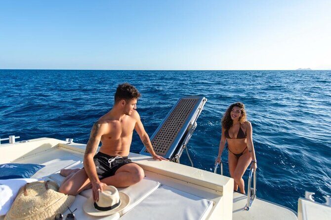 Private Luxury Capri-Amalfi tour with aperitif on board! - Li Galli: Sirene Archipelago and the stacks you’ll remember