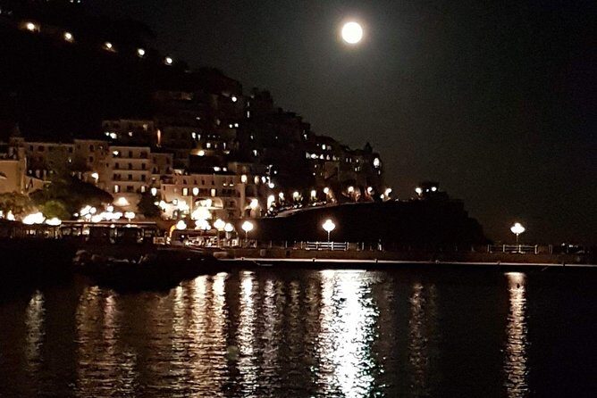 Private Night Transfer Amalfi Coast to Naples. - What the price includes (and why it matters for night travel)