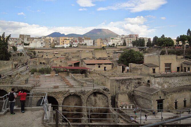 Private Pompeii, Herculaneum and Winery Tour from Naples - Pompeii Archaeological Park: what to focus on (and how to pace it)