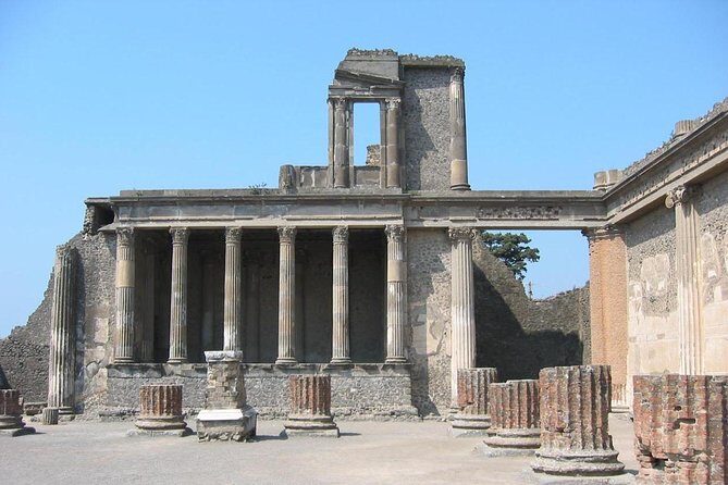 Private Pompeii Tour with 3D Virtual Reality Headset - The VR reality check: Gear VR strengths and limits