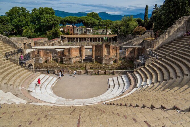 Private Pompeii Tour with Archaeologist & Winery on Mt Vesuvius - Why this Pompeii-with-winery schedule works