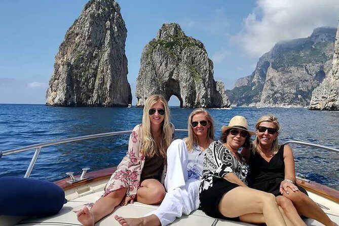 Private Scenic Boat Tour from Sorrento to Capri and Positano - Li Galli Sirens Stop: Short Time, Strong Payoff