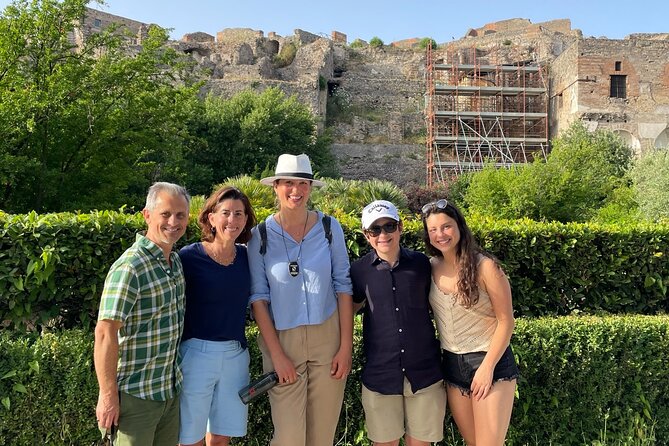 Private Skip The Line Archeo Tour Of Pompeii - Villas, houses, shops, and the reality of ordinary life