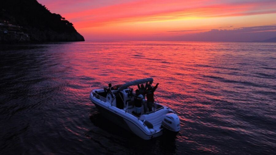 Private Sunset boat tour - Snorkeling and swim time: what to do once you’re in