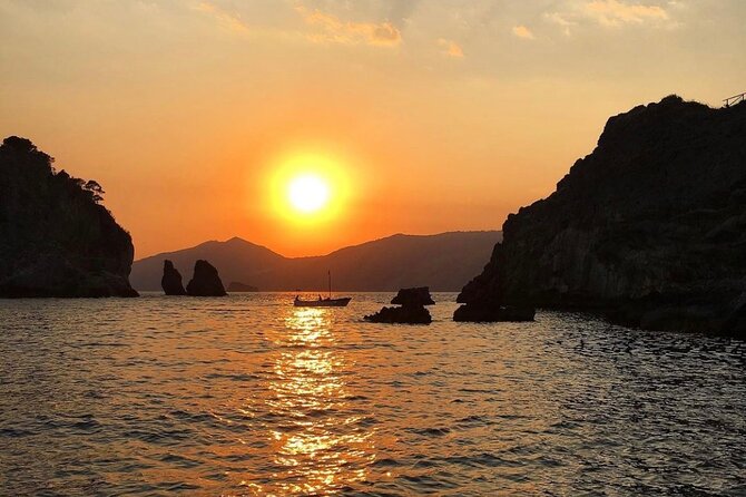 Private sunset boat tour on the Amalfi Coast and aperitif - Who this cruise is best for (and who should think twice)