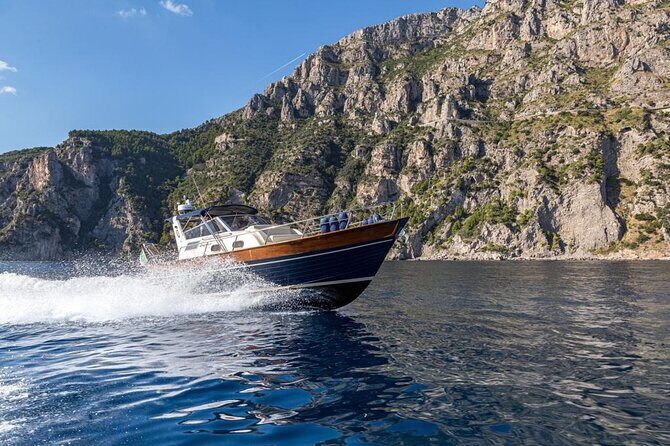 Private Tour Capri & Positano from Sorrento -Gozzo Apreamare 10 - Weather, Sea Conditions, and What Can Change Your Day