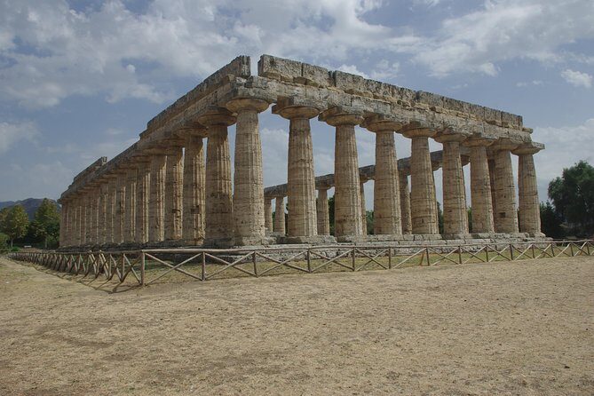 Private Tour: Explore Paestum with an Expert Archaeologist - Finding the right starting point at the park