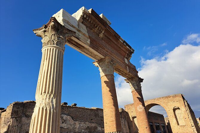Private Tour in Pompeii and Vesuvius - Pricing and Value: Is $997.32 for Up to 8 People Fair?