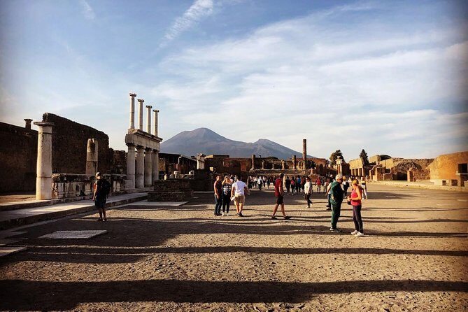 Private Tour of Pompeii - Price and value: $299.57 for up to 6 people