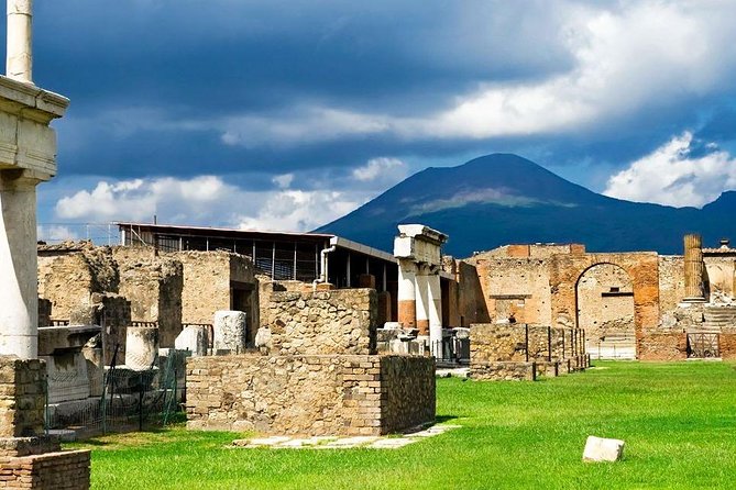 Private Tour Of Pompeii - Sorrento & Positano - Positano Along the Amalfi Coast: Why One Hour Still Feels Like a Win