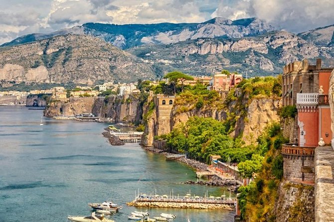Private Tour Of Pompeii - Sorrento & Positano - Guide Energy and Group Size: Getting Answers Without the Rush