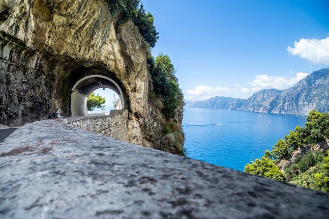 Private tour of the Amalfi coast from Sorrento - Stop 2: Positano hour for beaches, boutiques, and quick viewpoint hunting